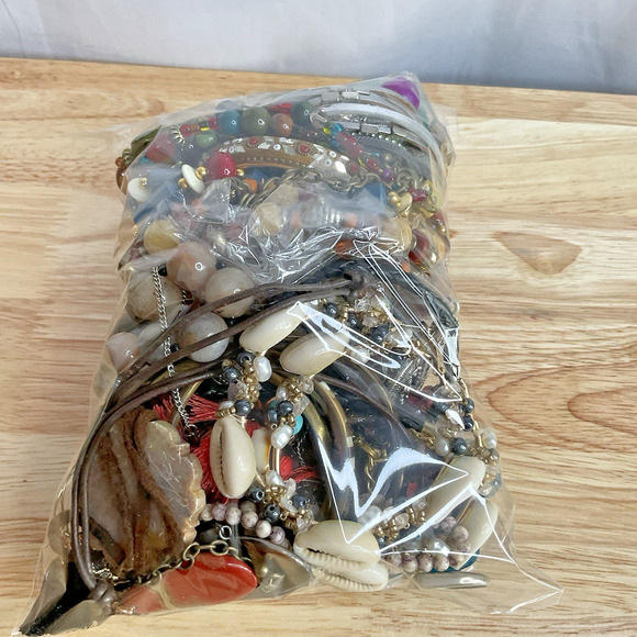 Mystery Jewelry Lot 1.11 Lbs Curated Wearable Boho Artisan Vintage To Now - Picture 5 of 13